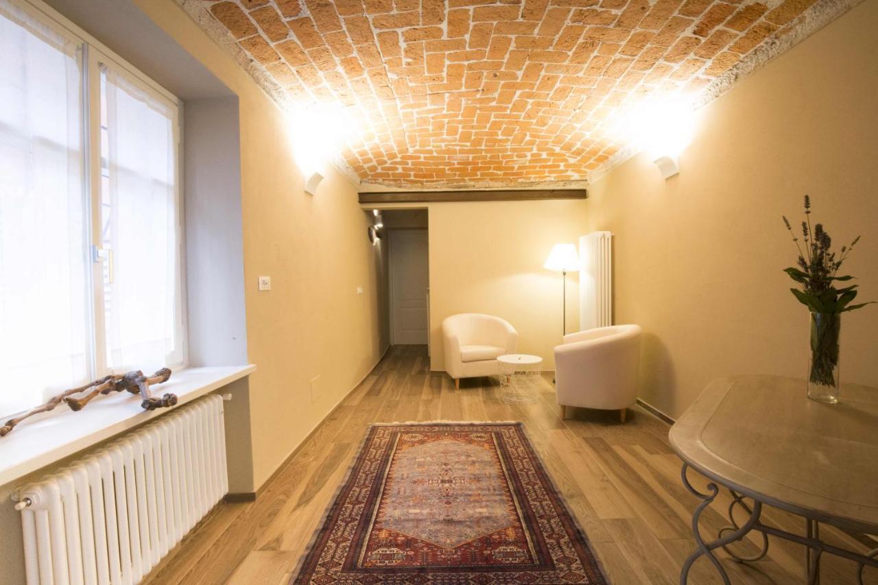 Dimora Della Rocca Panzió Costigliole d’Asti Kültér fotó